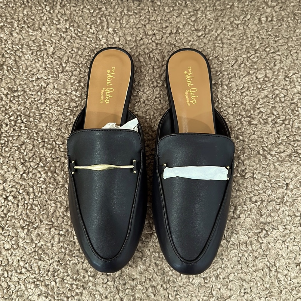Black slide in loafers